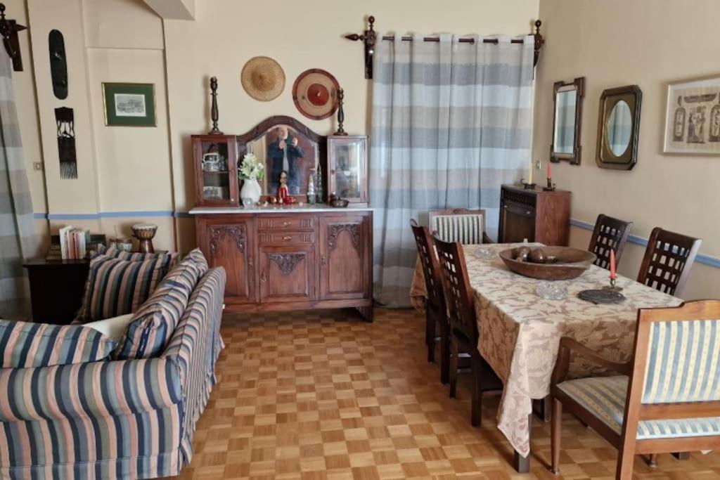 Classic Apartment In Calamata Exterior foto
